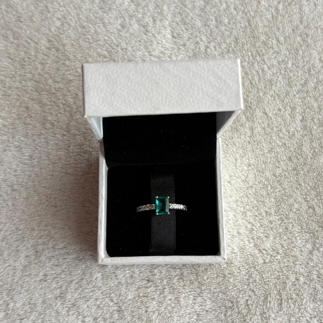Rectangular Sparkling Green Halo Ring